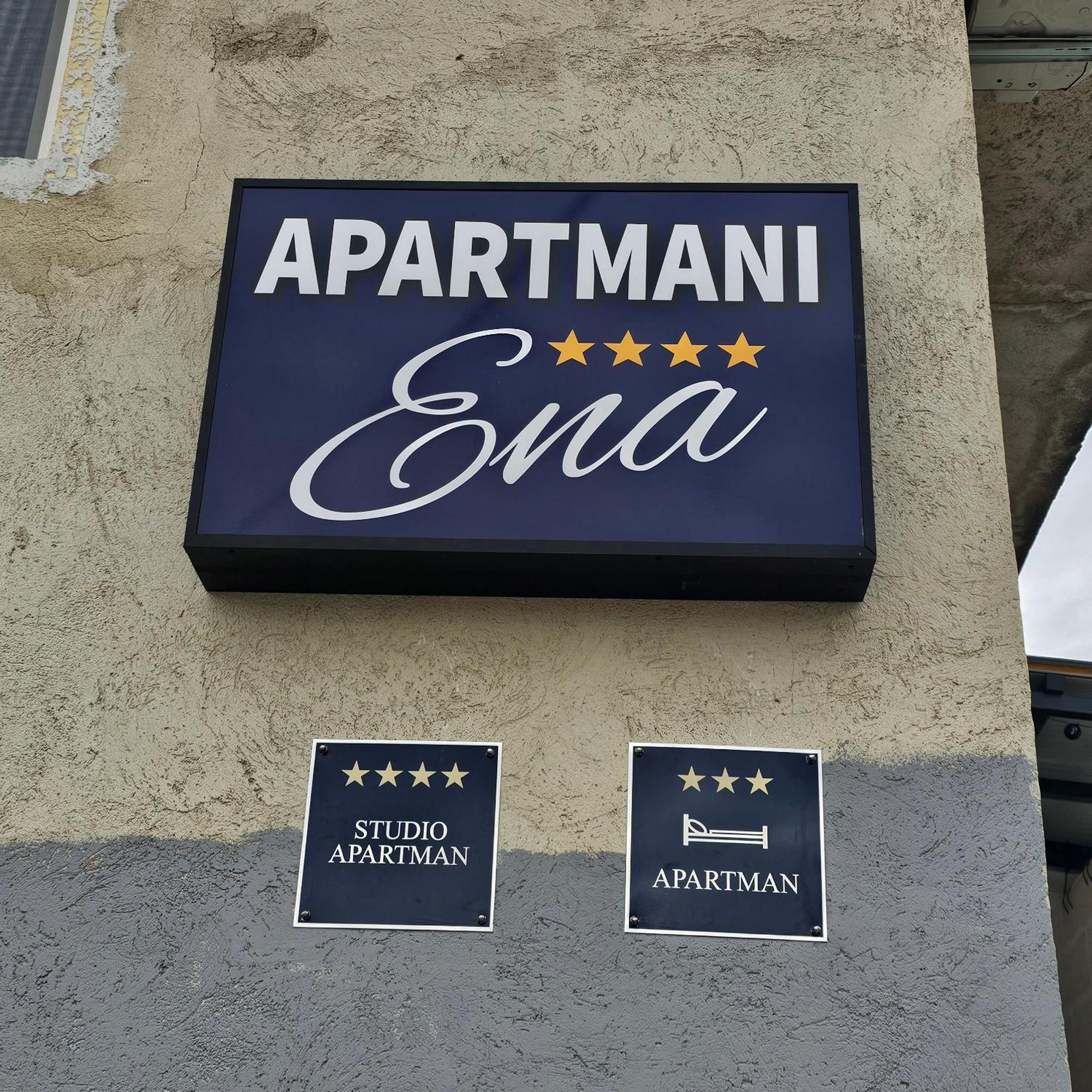Ena1 & Ena2 -Big Free Parking Apartment Karlovac Ngoại thất bức ảnh