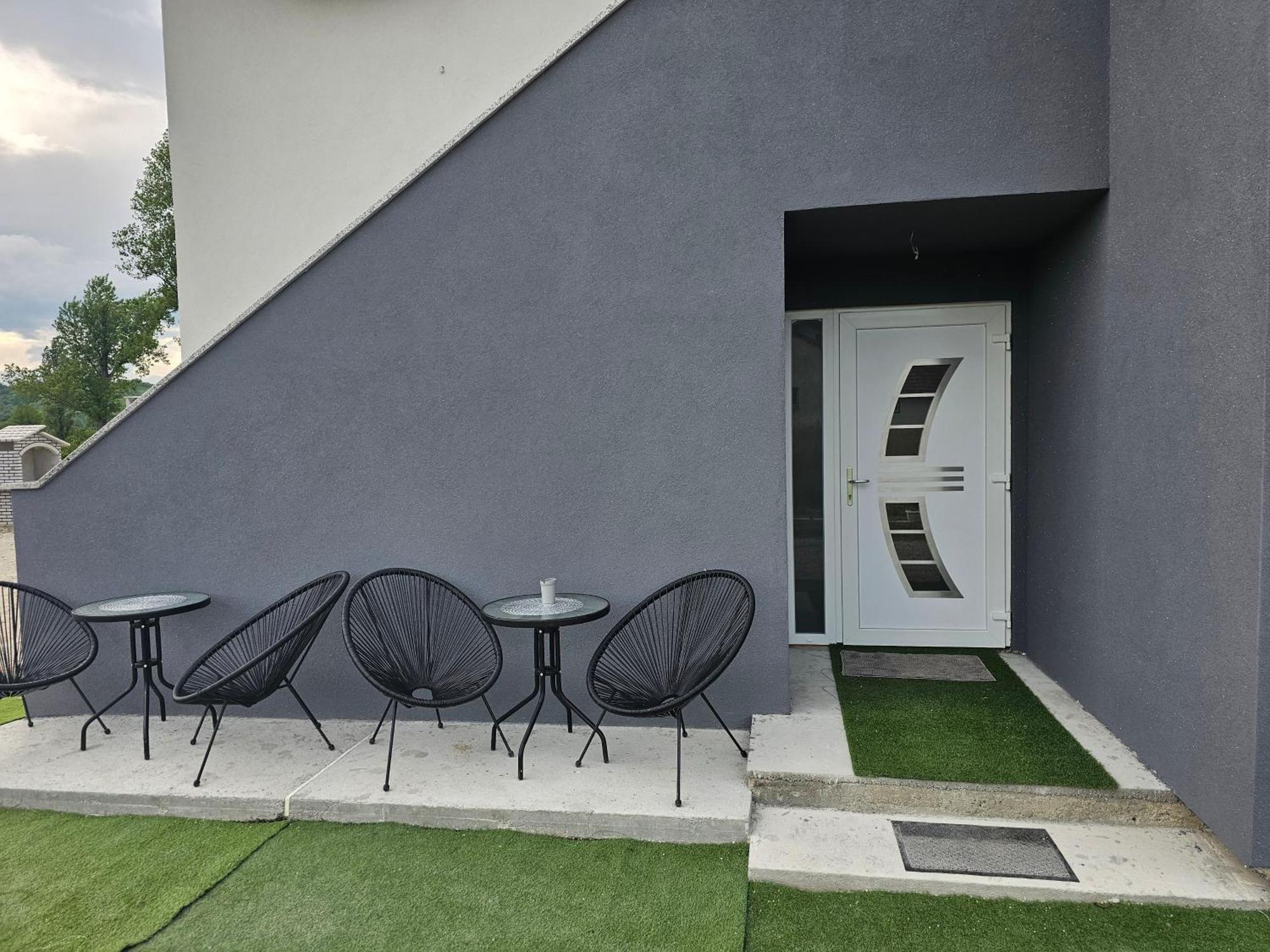 Ena1 & Ena2 -Big Free Parking Apartment Karlovac Ngoại thất bức ảnh