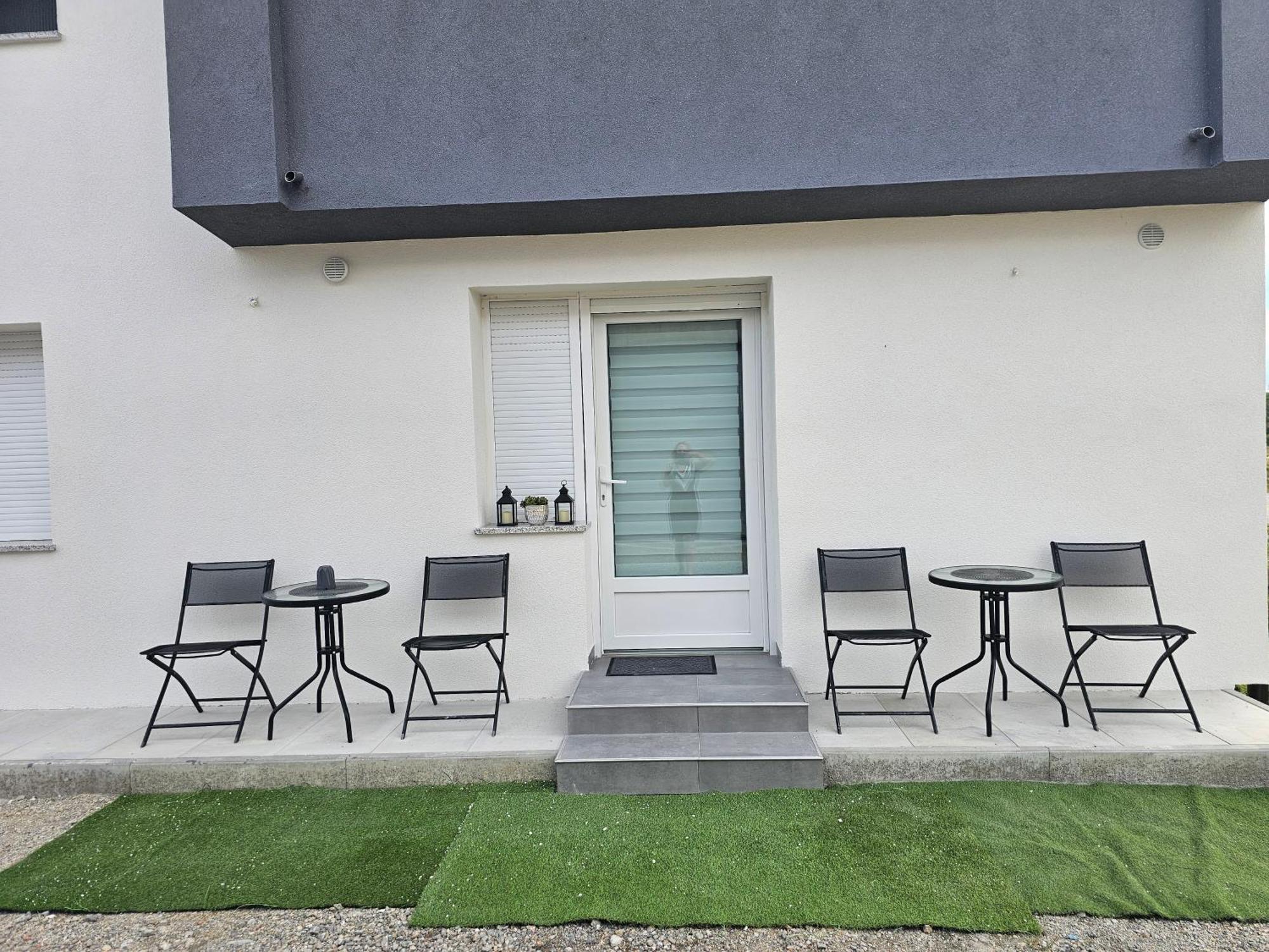Ena1 & Ena2 -Big Free Parking Apartment Karlovac Ngoại thất bức ảnh
